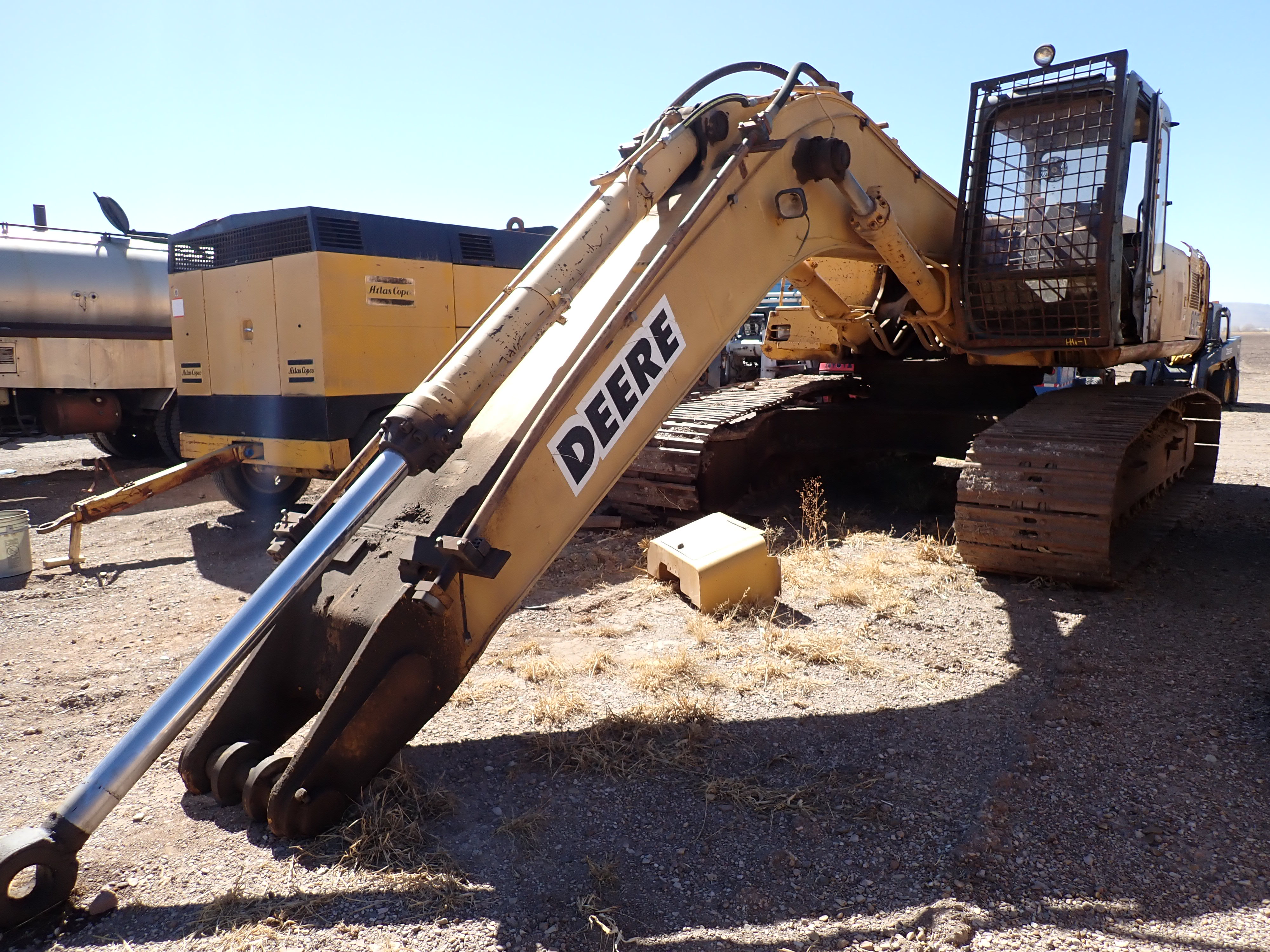 ./imagenes/INVOICE/2019/16189/EXCAVADORA JOHN DEERE_892ELC (4).JPG